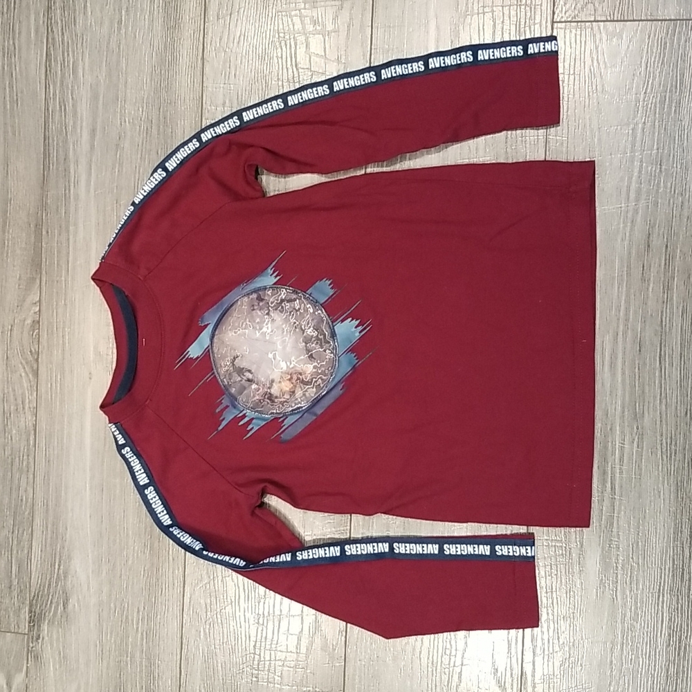Marvel Avengers Endgame Boys sz S/P (6/7) long sleeve shirt good condition